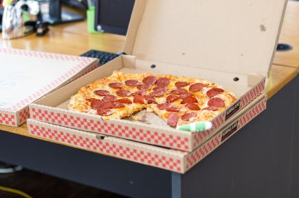 Pizza Pizzabote Pizzakarton Karton Essen Fastfood