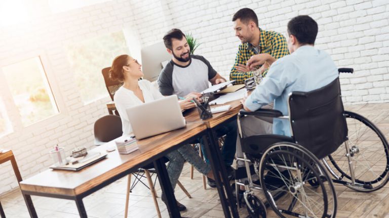 Eine Schwerbehindertenvertretung bei der Arbeit.
