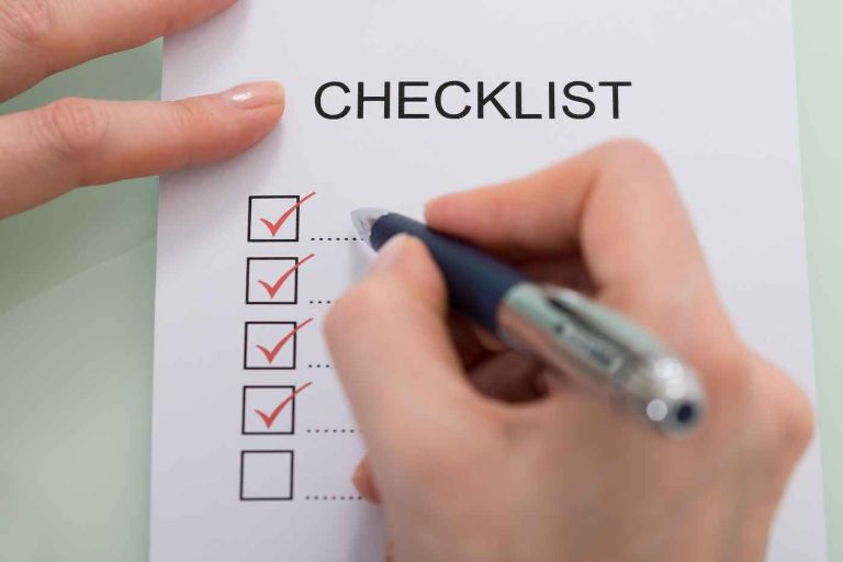 Checkliste Dollarphotoclub_106257239